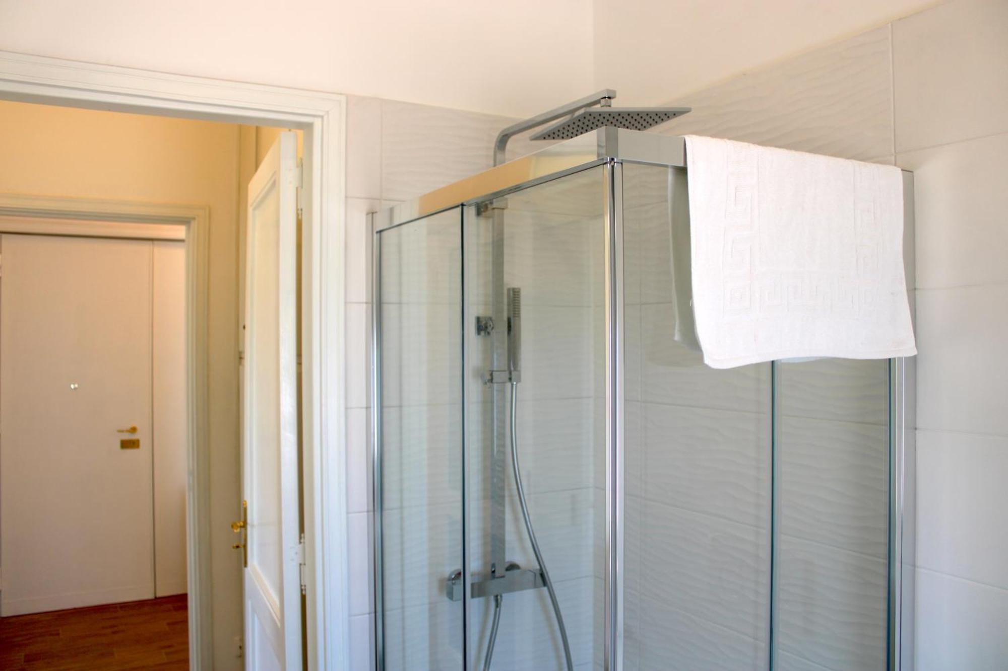 Helios Apartment เลชเช ภายนอก รูปภาพ
